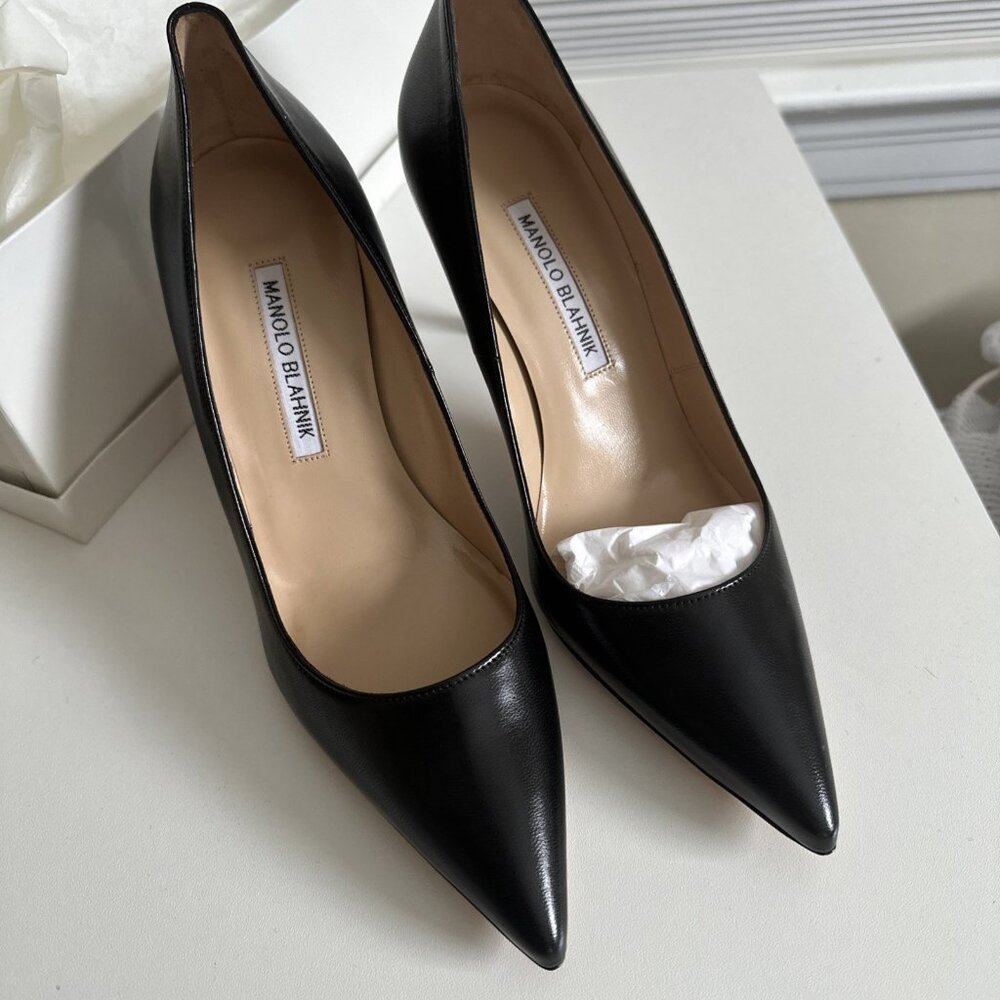 Manolo Blahnik BB Pointed Toe Pump 90 - Picture 9 of 10